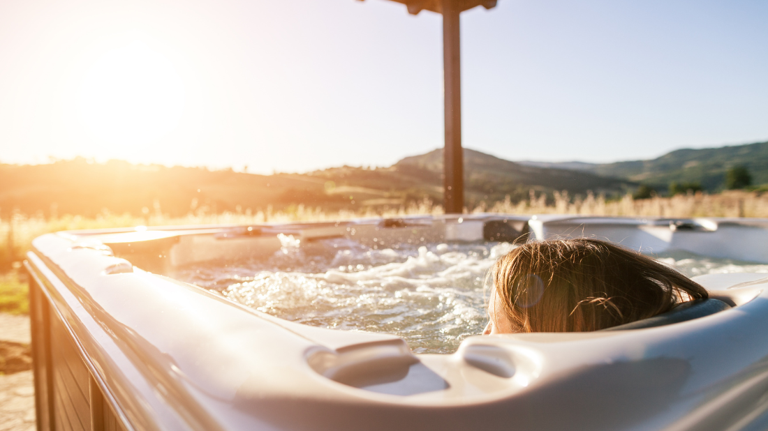 spa jacuzzi do ogrodu