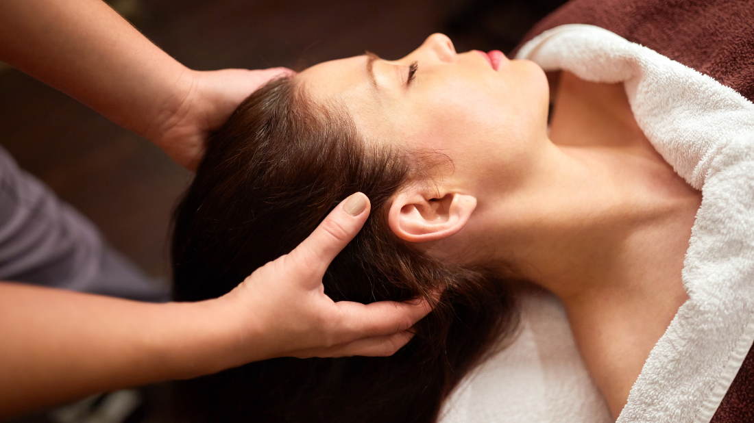 Masaż głowy Masaż głowy