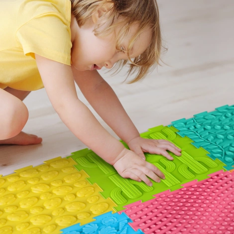 Ortopedyczna mata sensoryczna puzzle dla dzieci 6 szt.