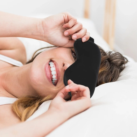 Jedwabna opaska na oczy do spania