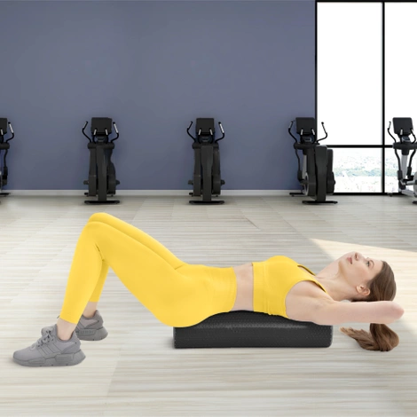 Wałek do masażu z wypustkami CARE+ 45 cm czarny