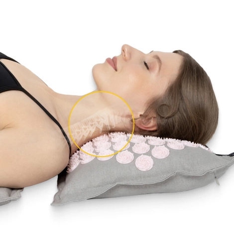 ECO Mata do akupresury z łuskami gryki i kokosem różowa