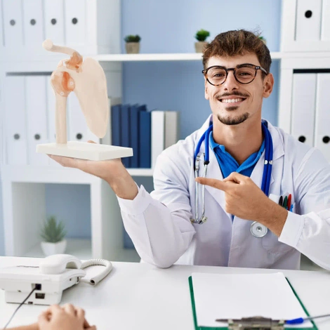 Model anatomiczny stawu barkowego z więzadłami w skali 1:1