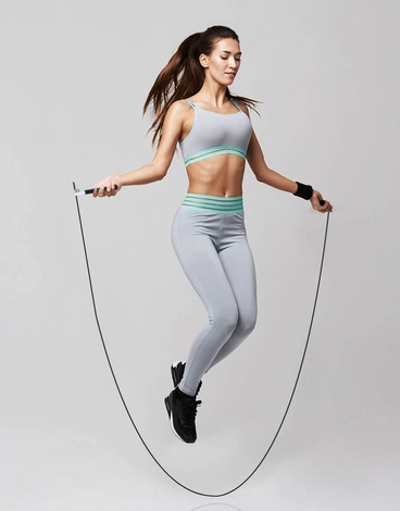 Skakanka z łożyskami STANDARD czarna