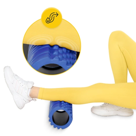 Wałek do masażu z wypustkami EVA 33 cm niebieski